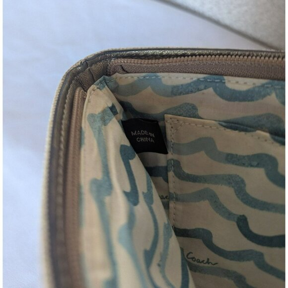 Coach Limited Edition Audrey Starfish Jeweled Sequin Studded Wristlet Clutch Y2K - Picture 12 of 13